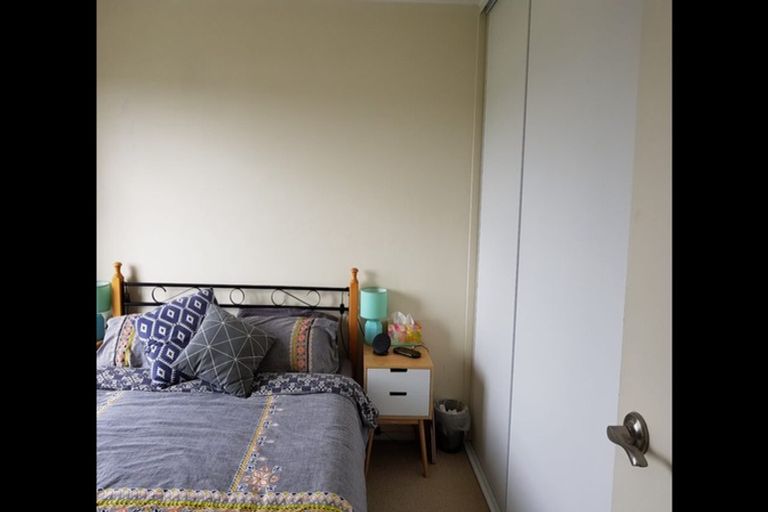 Photo of property in 6j/17 Crown Lynn Place, New Lynn, Auckland, 0600