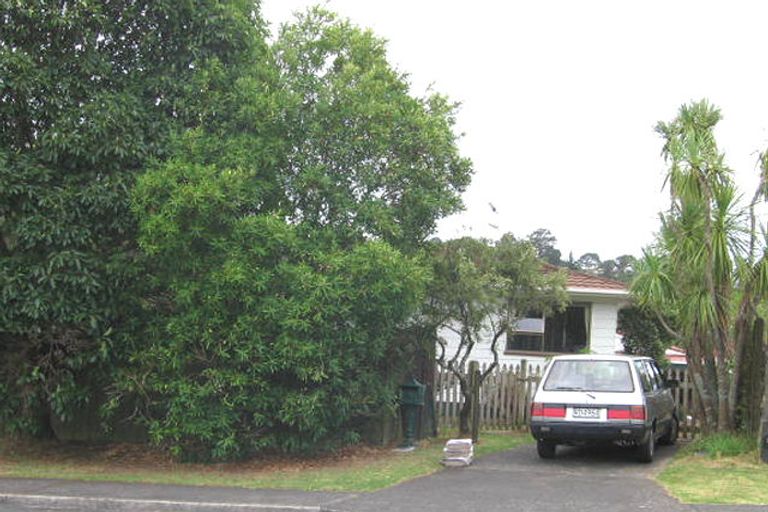 Photo of property in 77 Bayview Road, Bayview, Auckland, 0629