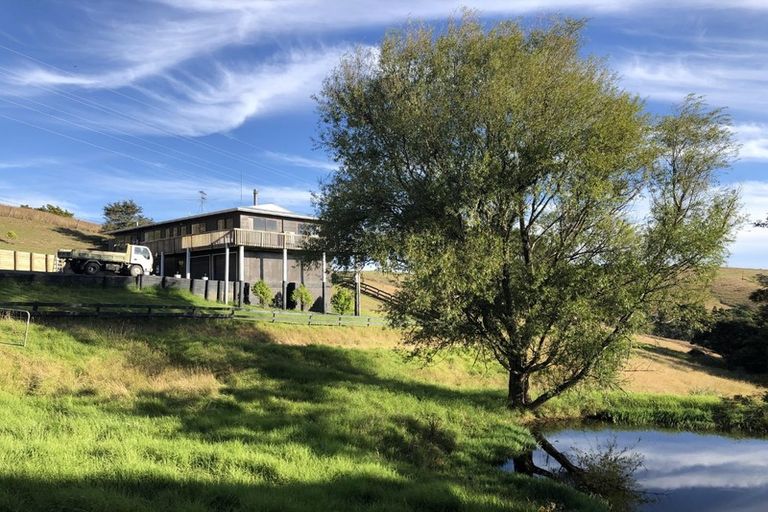 Photo of property in 220 Anderson Road, Helensville, 0875