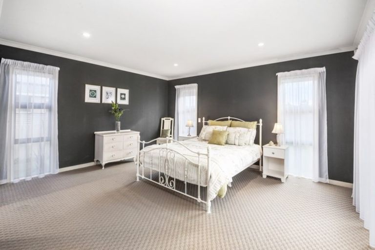 Photo of property in 122 Kinloch Road, Kinloch, Taupo, 3377