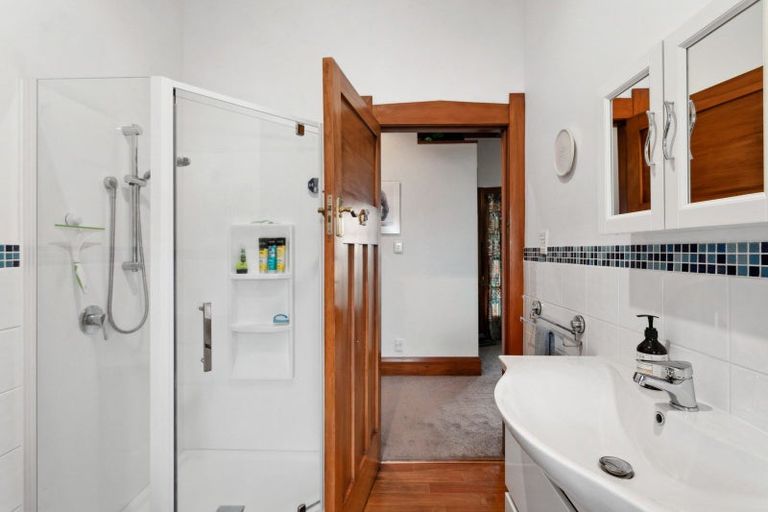 Photo of property in 9 Hinaki Street, Inner Kaiti, Gisborne, 4010