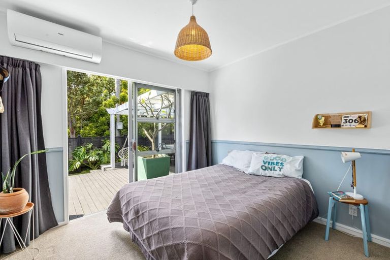 Photo of property in 26 Doment Crescent, Orewa, 0931