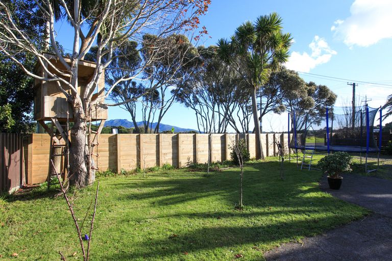 Photo of property in 3 Lorenzen Bay Road, Raglan, 3225