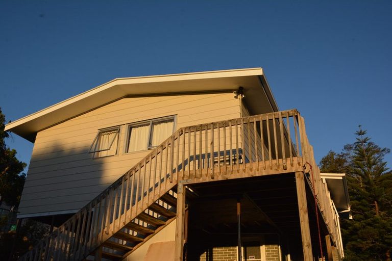 Photo of property in 7 Vonnell Place, Birkdale, Auckland, 0626