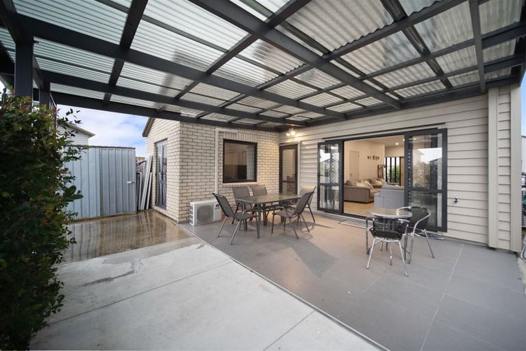 Photo of property in 16 Kuparu Street, Weymouth, Auckland, 2103