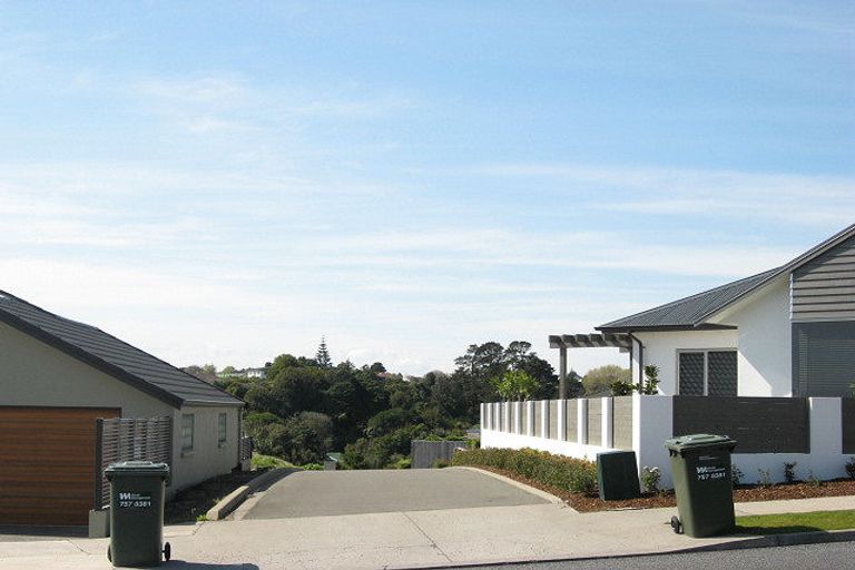Photo of property in 184b Heta Road, Highlands Park, New Plymouth, 4312