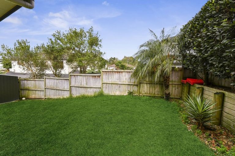 Photo of property in 29 Seresin Crescent, Flat Bush, Auckland, 2016