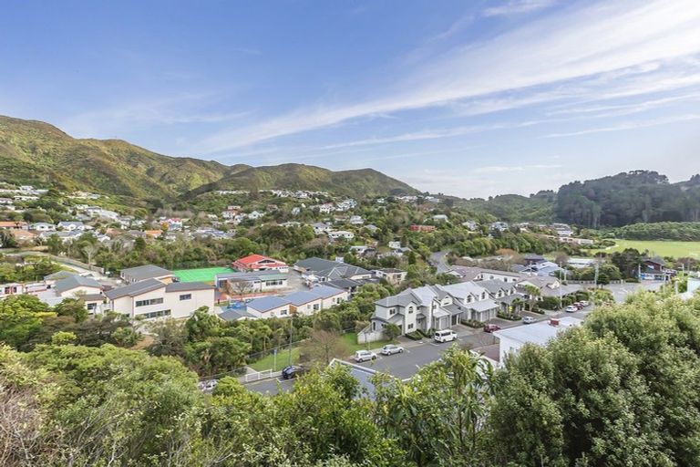 Photo of property in 2/14 Astor Street, Karori, Wellington, 6012