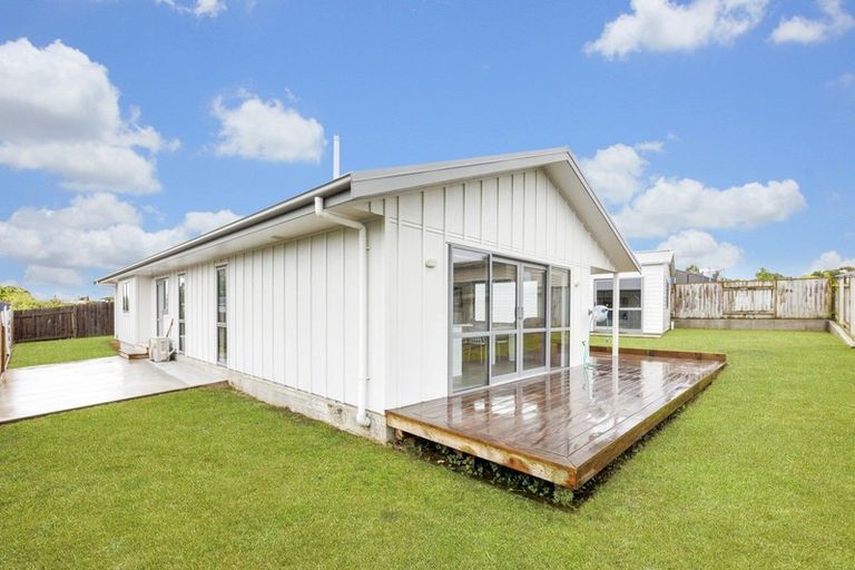 Photo of property in 24 Poplar Grove, Feilding, 4702