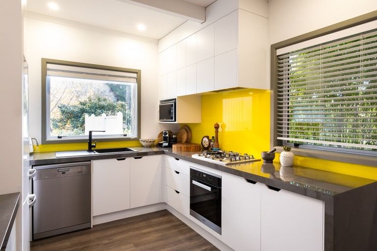 Photo of property in 22 Enfield Road, Hospital Hill, Napier, 4110