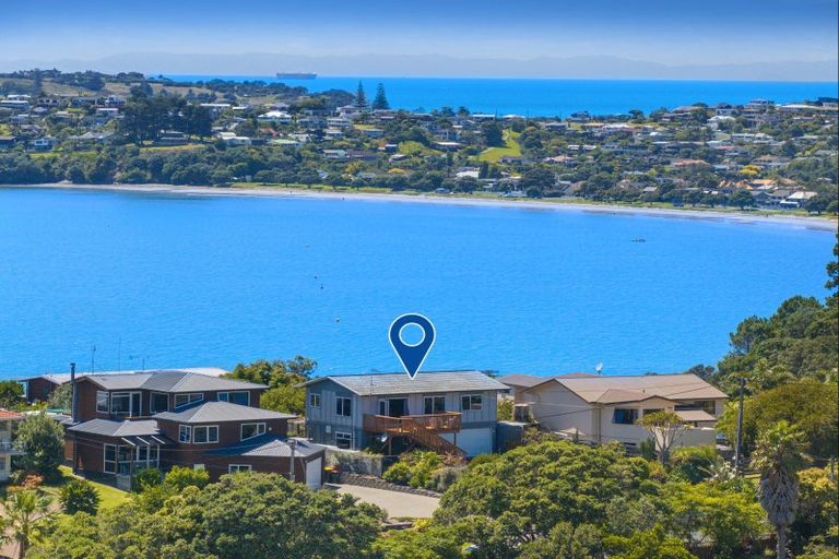 Photo of property in 29 Melandra Road, Stanmore Bay, Whangaparaoa, 0932
