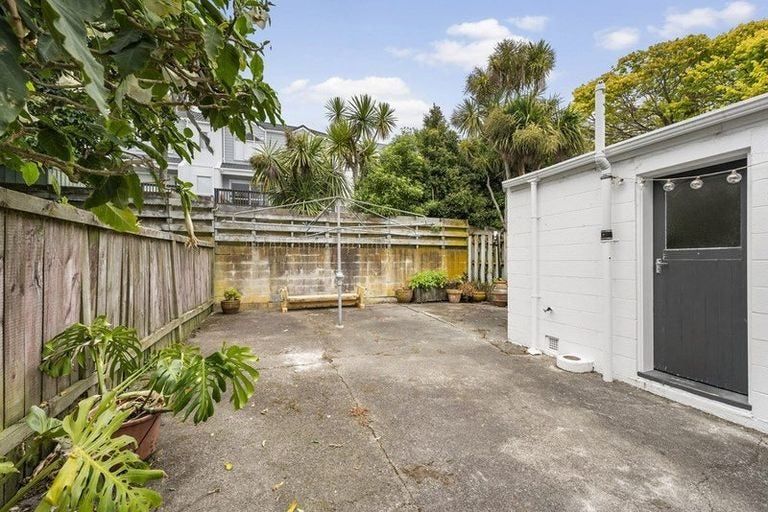 Photo of property in 29 Hiropi Street, Newtown, Wellington, 6021