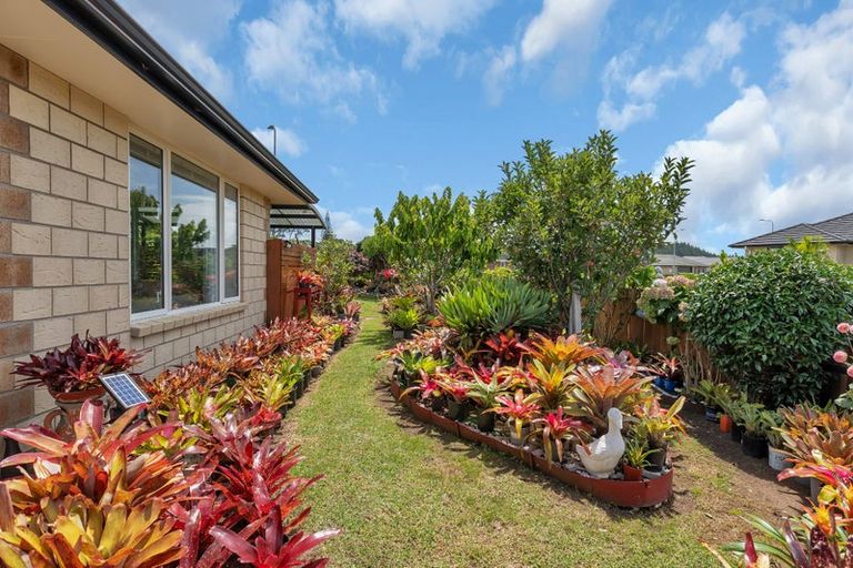 Photo of property in 2 Ocean View Rise, Ruakaka, 0116