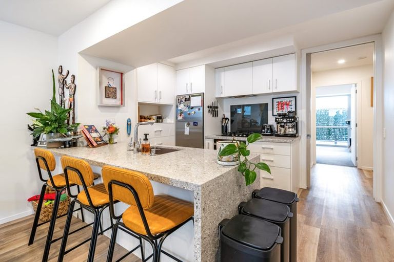 Photo of property in Sol Apartments, 2/37 Jessie Street, Te Aro, Wellington, 6011