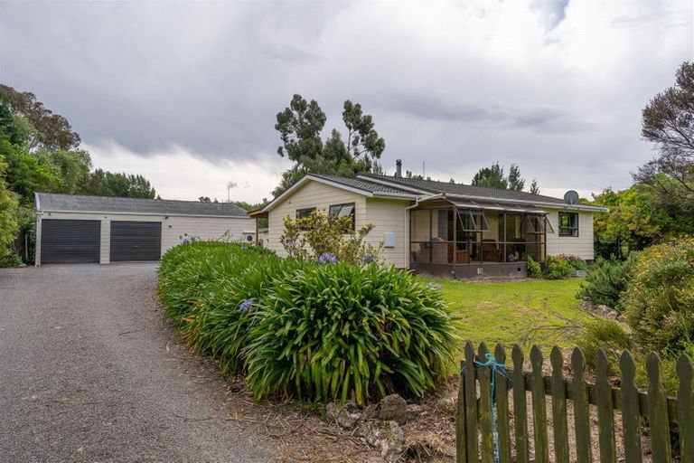 Photo of property in 365 Bluff Rangitumau Road, Rangitumau, Masterton, 5871
