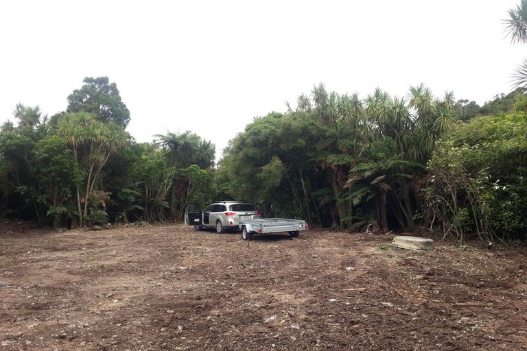 Photo of property in 24 Warren Road, Barrytown, Greymouth, 7873