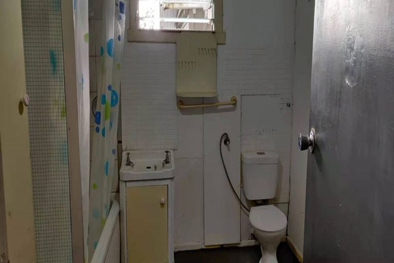 Photo of property in 36a Titirangi Road, New Lynn, Auckland, 0600