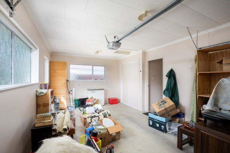 Photo of property in 2/17 Whiteley Street, Moturoa, New Plymouth, 4310