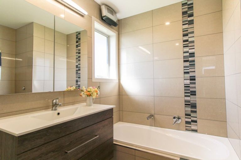 Photo of property in 6 Marine Parade South, Foxton Beach, Foxton, 4815