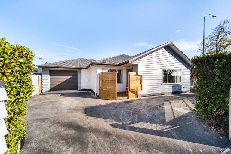 Photo of property in 2 Cardiff Street, Highbury, Palmerston North, 4412