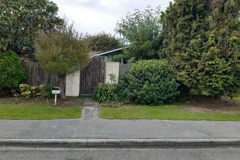 Photo of property in 34 Denise Crescent, Hornby, Christchurch, 8042