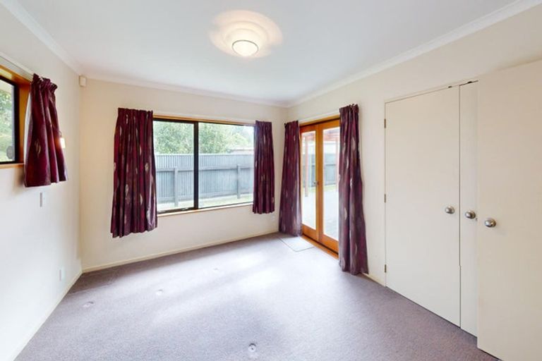 Photo of property in 5a Franklin Avenue, Hokowhitu, Palmerston North, 4410