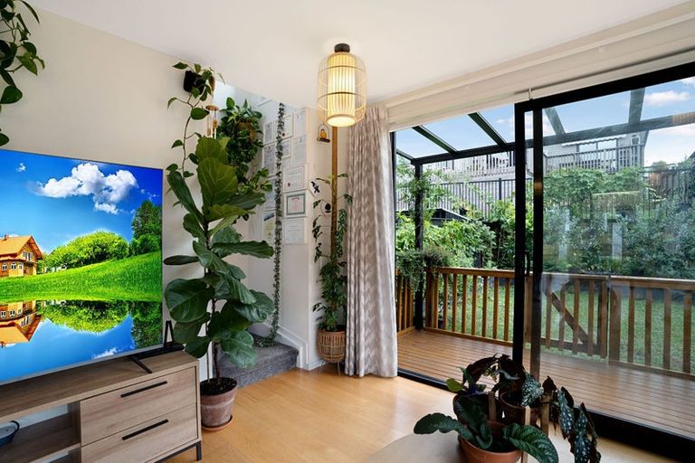 Photo of property in 43 Patrick Rice Drive, Swanson, Auckland, 0614