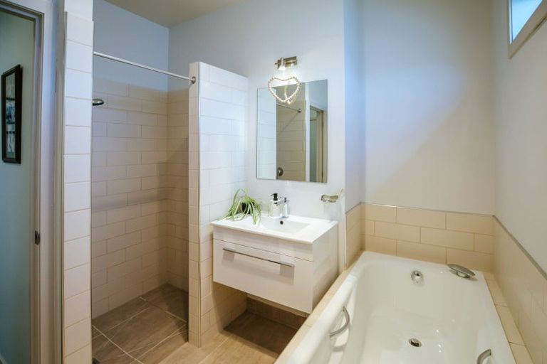 Photo of property in 62a Bills Way, Wanaka, 9305