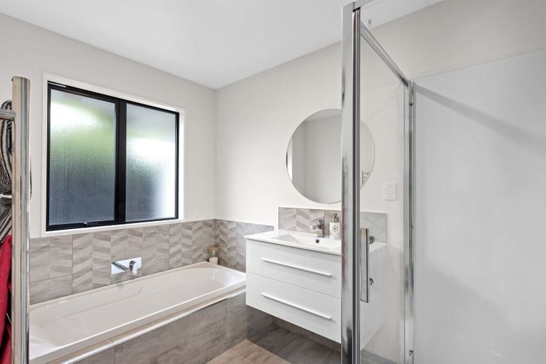 Photo of property in 15 Avanda Avenue, Rolleston, 7615