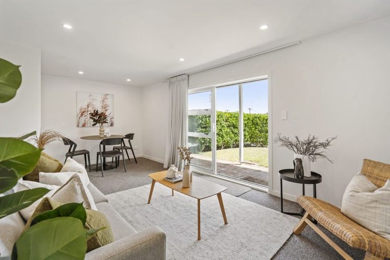 Photo of property in 2/7 Walter Street, Hauraki, Auckland, 0622