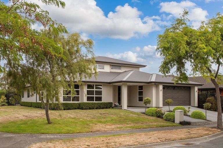 Photo of property in 1 Tanu Place, Parklands, Christchurch, 8083