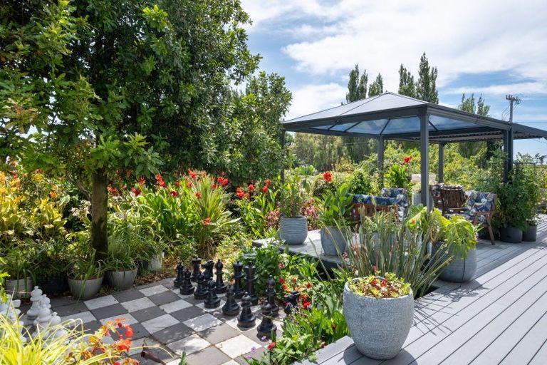 Photo of property in 104 Ferry Road, Clive, 4102