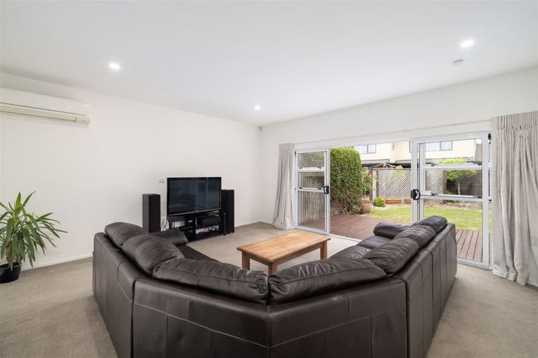 Photo of property in 6 Pasadena Place, Harewood, Christchurch, 8051