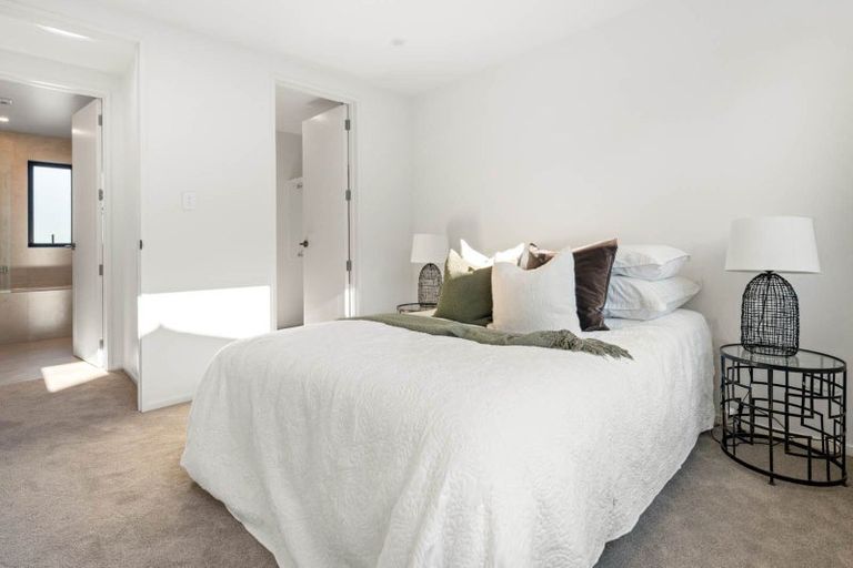 Photo of property in 9f O'donn Avenue, Beach Haven, Auckland, 0626