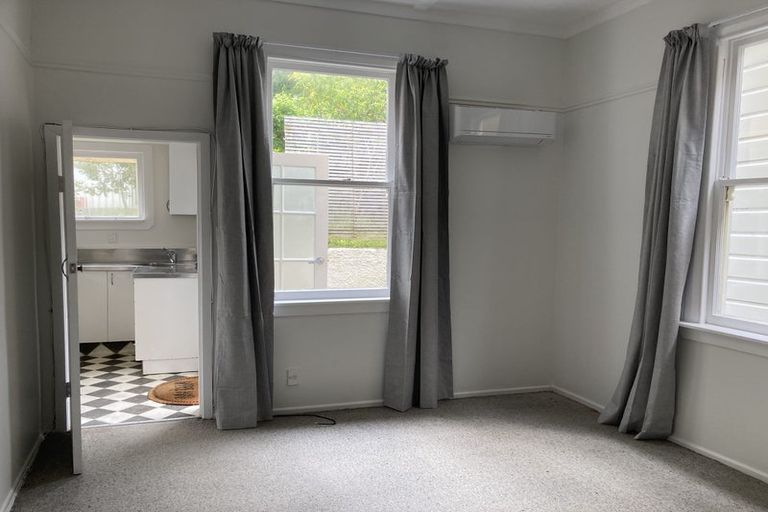 Photo of property in 43 Honiana Te Puni Street, Aro Valley, Wellington, 6021