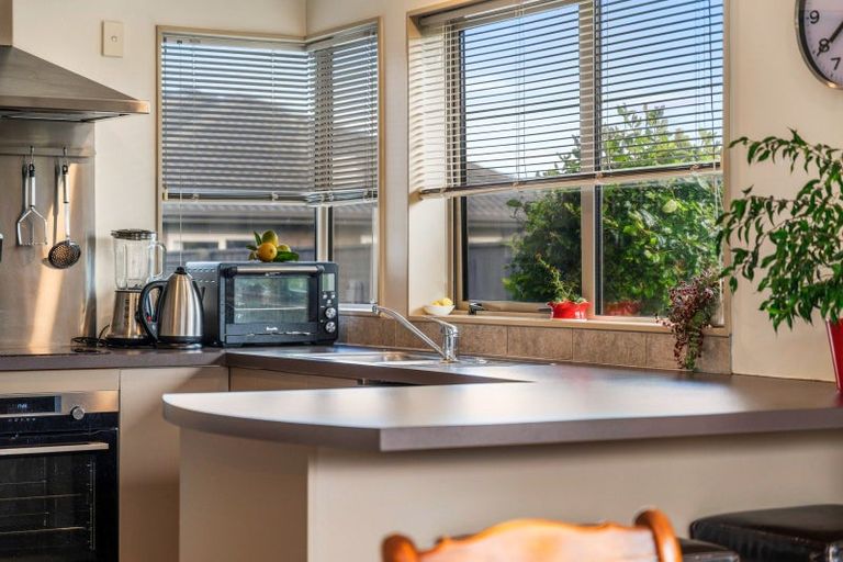 Photo of property in 16a Basley Road, Owhata, Rotorua, 3010