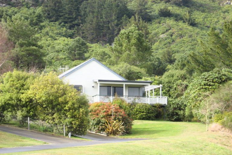 Photo of property in 22 Boojum Dell, Kinloch, Taupo, 3377