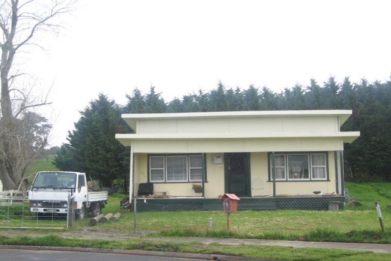 Photo of property in 12 Makere Street, Waitara, 4320