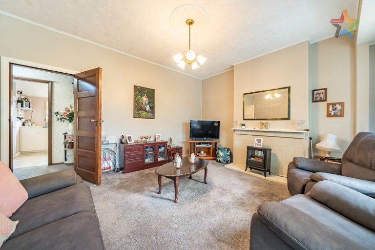 Photo of property in 135 Oxford Terrace, Epuni, Lower Hutt, 5011