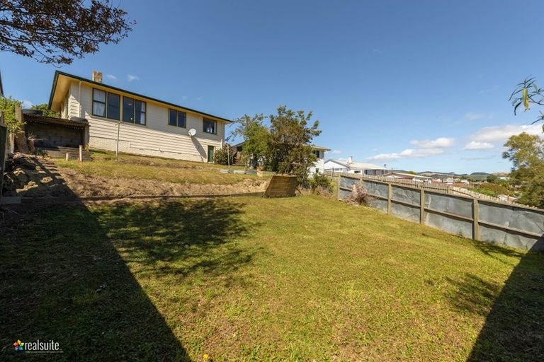 Photo of property in 63 Waihemo Street, Waitangirua, Porirua, 5024