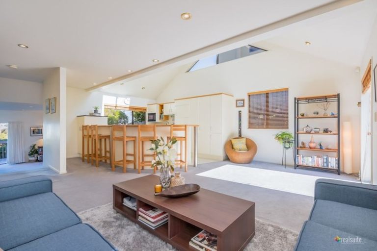 Photo of property in 6 Avonlea Grove, Belmont, Lower Hutt, 5010