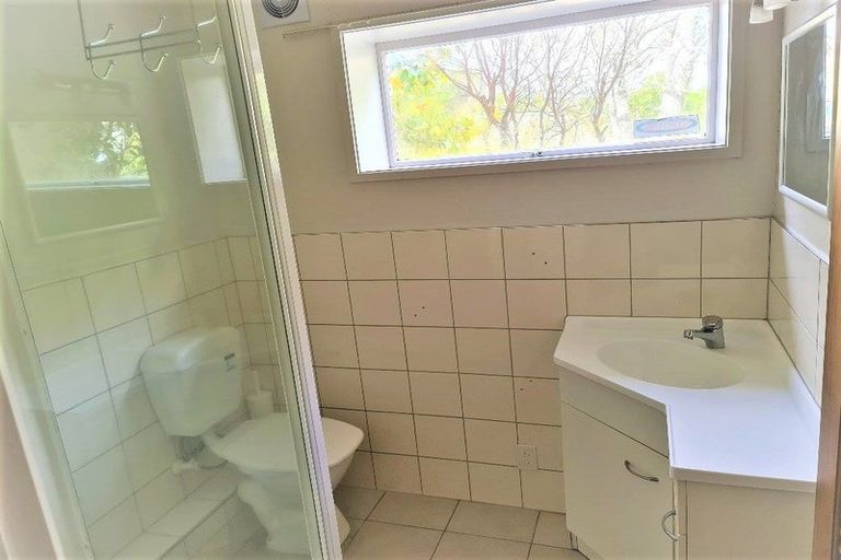 Photo of property in 211 Lake Road, Belmont, Auckland, 0622