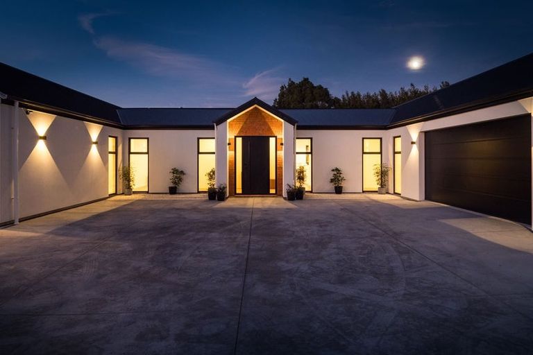 Photo of property in 11 Te Kahu Lane, Halcombe, Feilding, 4779