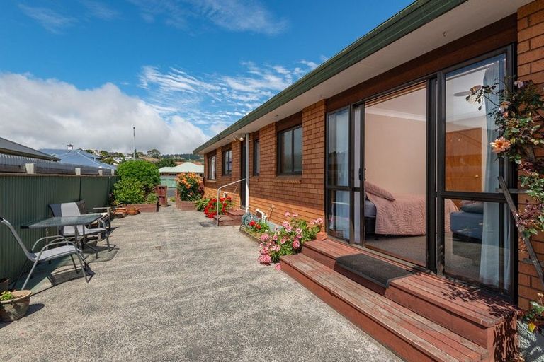 Photo of property in 1 Park Street, Mosgiel, 9024