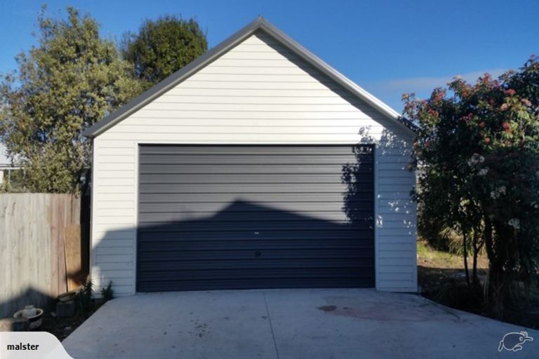 Photo of property in 84 North Avon Road, Richmond, Christchurch, 8013