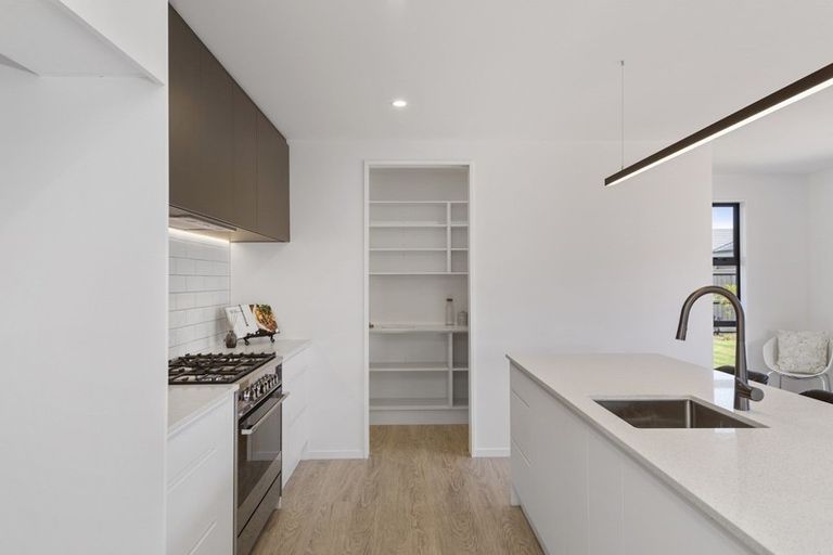 Photo of property in 30 Hinterland Drive, Prebbleton, 7604