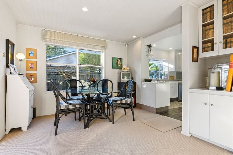 Photo of property in 132 Totara Street, Riccarton, Christchurch, 8041