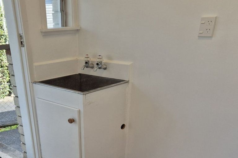 Photo of property in 1/45 Alton Avenue, Hillcrest, Auckland, 0627