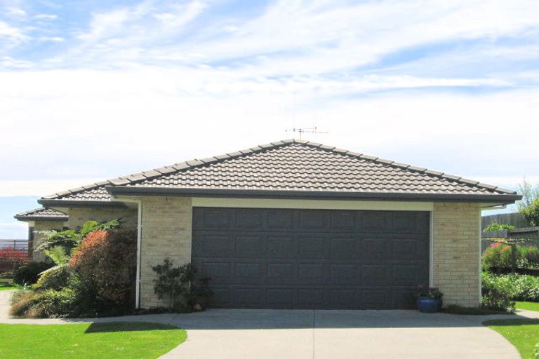 Photo of property in 17 Summerhaven Place, Ohauiti, Tauranga, 3112
