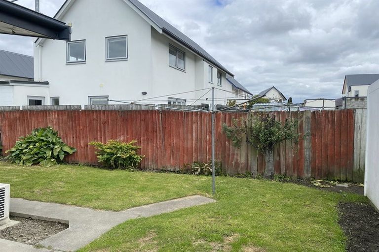 Photo of property in 87b Hills Road, Edgeware, Christchurch, 8013